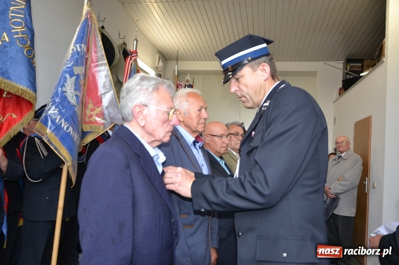 Zdjęcie w galerii na portalu naszraciborz.pl: Bogu na chwałę ludziom na ratunek. Jubileusz 115-lecia OSP w Zabełkowie  wiadomości z regionu