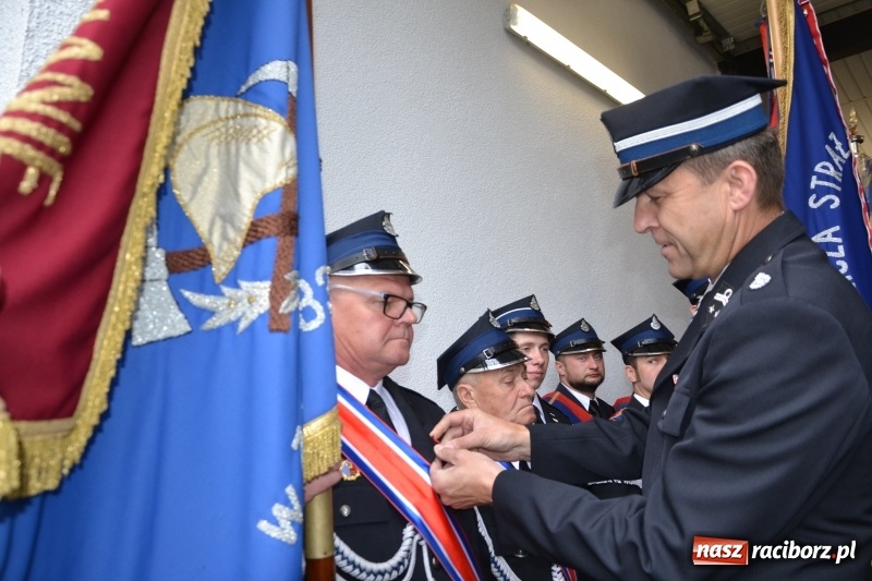 Zdjęcie w galerii na portalu naszraciborz.pl: Bogu na chwałę ludziom na ratunek. Jubileusz 115-lecia OSP w Zabełkowie  wiadomości z regionu