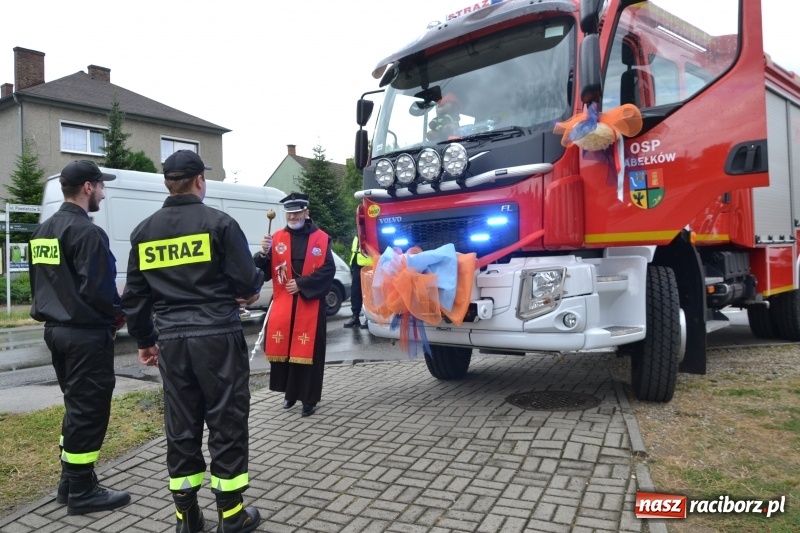 Zdjęcie w galerii na portalu naszraciborz.pl: Bogu na chwałę ludziom na ratunek. Jubileusz 115-lecia OSP w Zabełkowie  wiadomości z regionu
