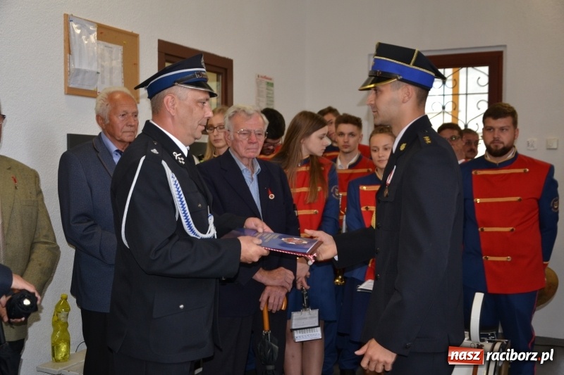Zdjęcie w galerii na portalu naszraciborz.pl: Bogu na chwałę ludziom na ratunek. Jubileusz 115-lecia OSP w Zabełkowie  wiadomości z regionu