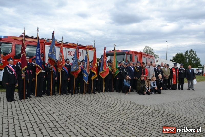 Zdjęcie w galerii na portalu naszraciborz.pl: Bogu na chwałę ludziom na ratunek. Jubileusz 115-lecia OSP w Zabełkowie  wiadomości z regionu