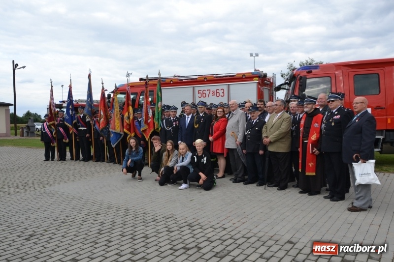 Zdjęcie w galerii na portalu naszraciborz.pl: Bogu na chwałę ludziom na ratunek. Jubileusz 115-lecia OSP w Zabełkowie  wiadomości z regionu