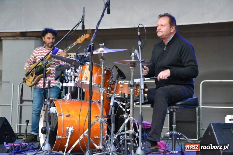 Zdjęcie w galerii na portalu naszraciborz.pl: Krzysztof Kobyliński & KK Pearls w Raciborzu WIDEO  wiadomości z regionu