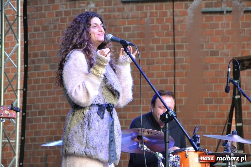 Zdjęcie w galerii na portalu naszraciborz.pl: Krzysztof Kobyliński & KK Pearls w Raciborzu WIDEO  wiadomości z regionu