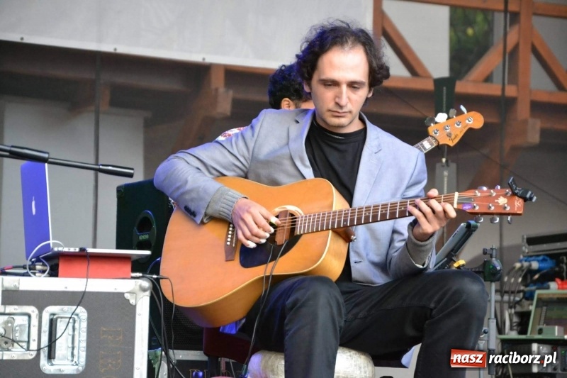 Zdjęcie w galerii na portalu naszraciborz.pl: Krzysztof Kobyliński & KK Pearls w Raciborzu WIDEO  wiadomości z regionu