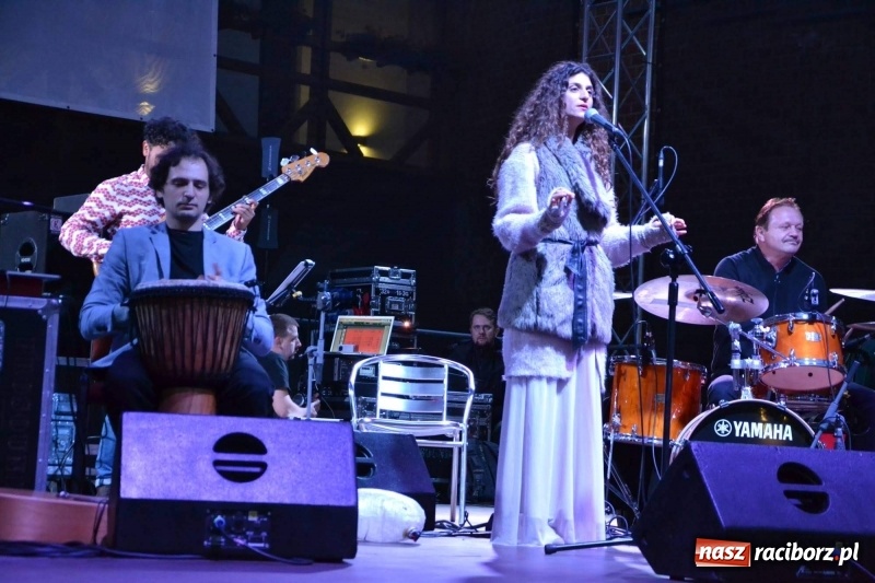 Zdjęcie w galerii na portalu naszraciborz.pl: Krzysztof Kobyliński & KK Pearls w Raciborzu WIDEO  wiadomości z regionu