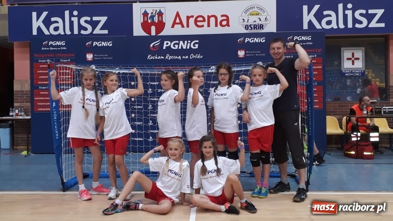 Zdjęcie w galerii na portalu naszraciborz.pl: Szczypiornistki z Pietrowic piąte w Polsce wiadomości z regionu