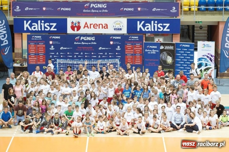 Zdjęcie w galerii na portalu naszraciborz.pl: Szczypiornistki z Pietrowic piąte w Polsce wiadomości z regionu