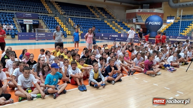 Zdjęcie w galerii na portalu naszraciborz.pl: Szczypiornistki z Pietrowic piąte w Polsce wiadomości z regionu