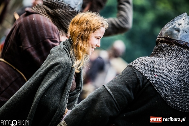 Zdjęcie w galerii na portalu naszraciborz.pl: Walki drużynowe podczas Festiwalu Średniowiecznego wiadomości z regionu