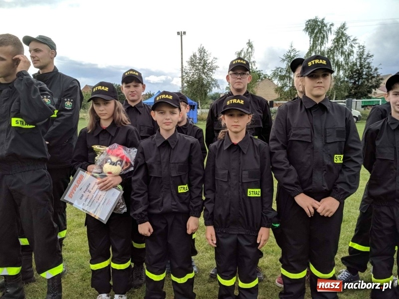 Zdjęcie w galerii na portalu naszraciborz.pl: Samborowice rywalizowały same ze sobą. Wynik pierwszej drużyny poniżej setki! wiadomości z regionu