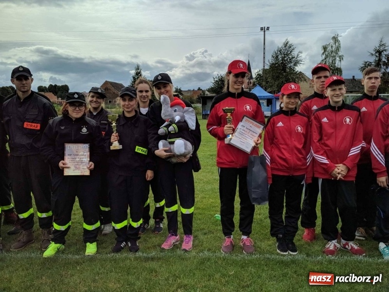 Zdjęcie w galerii na portalu naszraciborz.pl: Samborowice rywalizowały same ze sobą. Wynik pierwszej drużyny poniżej setki! wiadomości z regionu