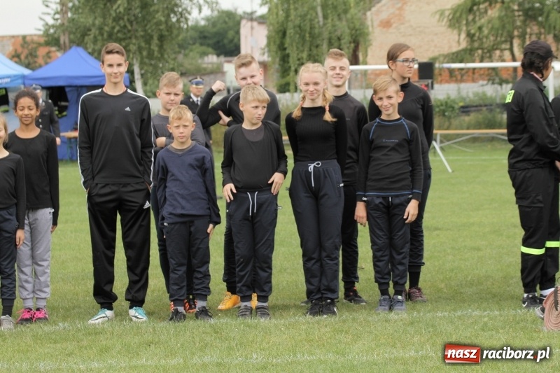 Zdjęcie w galerii na portalu naszraciborz.pl: Samborowice rywalizowały same ze sobą. Wynik pierwszej drużyny poniżej setki! wiadomości z regionu