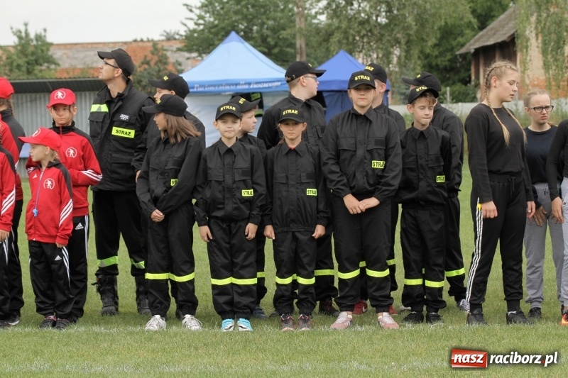 Zdjęcie w galerii na portalu naszraciborz.pl: Samborowice rywalizowały same ze sobą. Wynik pierwszej drużyny poniżej setki! wiadomości z regionu