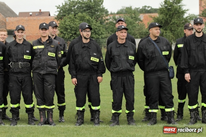 Zdjęcie w galerii na portalu naszraciborz.pl: Samborowice rywalizowały same ze sobą. Wynik pierwszej drużyny poniżej setki! wiadomości z regionu