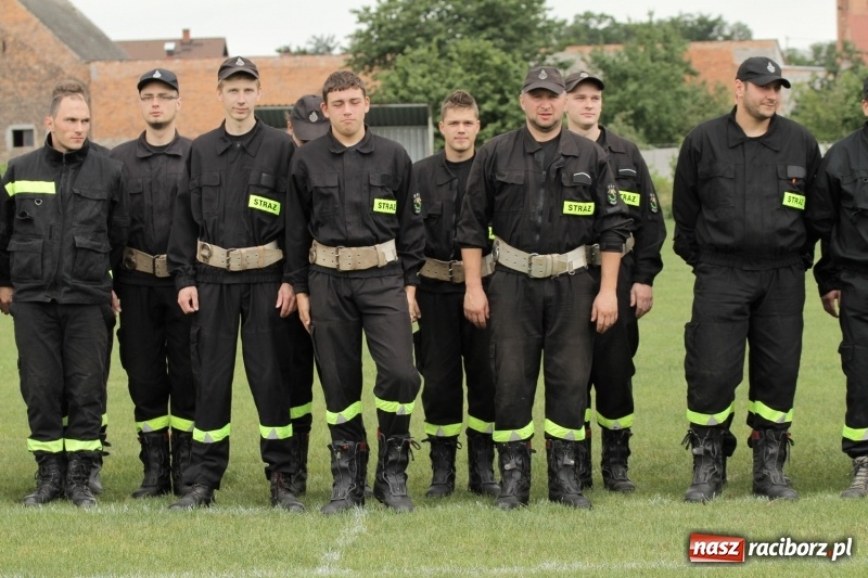 Zdjęcie w galerii na portalu naszraciborz.pl: Samborowice rywalizowały same ze sobą. Wynik pierwszej drużyny poniżej setki! wiadomości z regionu