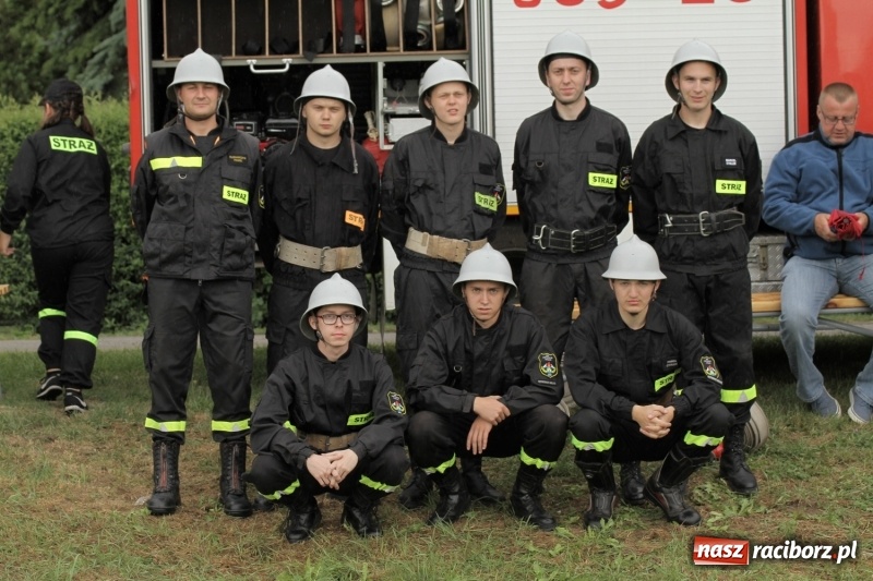 Zdjęcie w galerii na portalu naszraciborz.pl: Samborowice rywalizowały same ze sobą. Wynik pierwszej drużyny poniżej setki! wiadomości z regionu