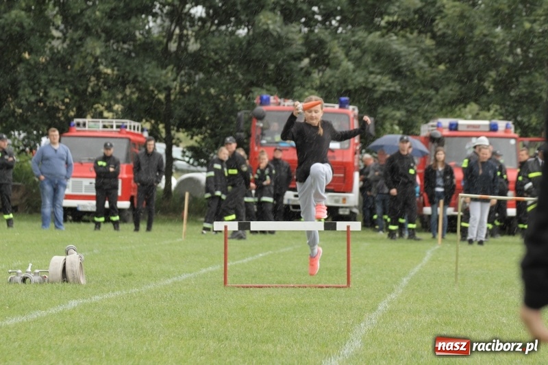 Zdjęcie w galerii na portalu naszraciborz.pl: Samborowice rywalizowały same ze sobą. Wynik pierwszej drużyny poniżej setki! wiadomości z regionu