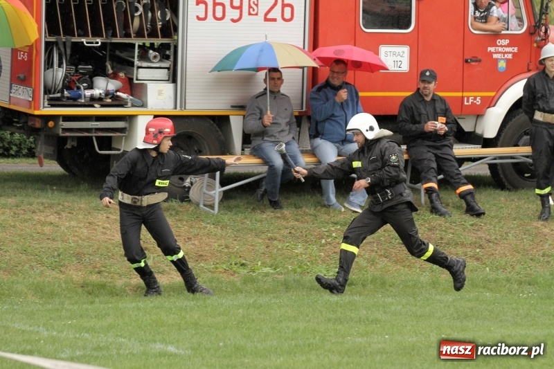 Zdjęcie w galerii na portalu naszraciborz.pl: Samborowice rywalizowały same ze sobą. Wynik pierwszej drużyny poniżej setki! wiadomości z regionu