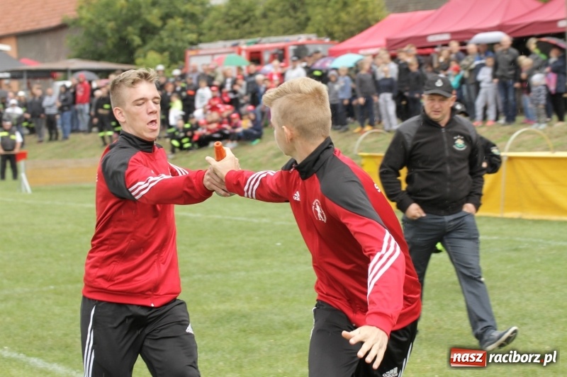 Zdjęcie w galerii na portalu naszraciborz.pl: Samborowice rywalizowały same ze sobą. Wynik pierwszej drużyny poniżej setki! wiadomości z regionu