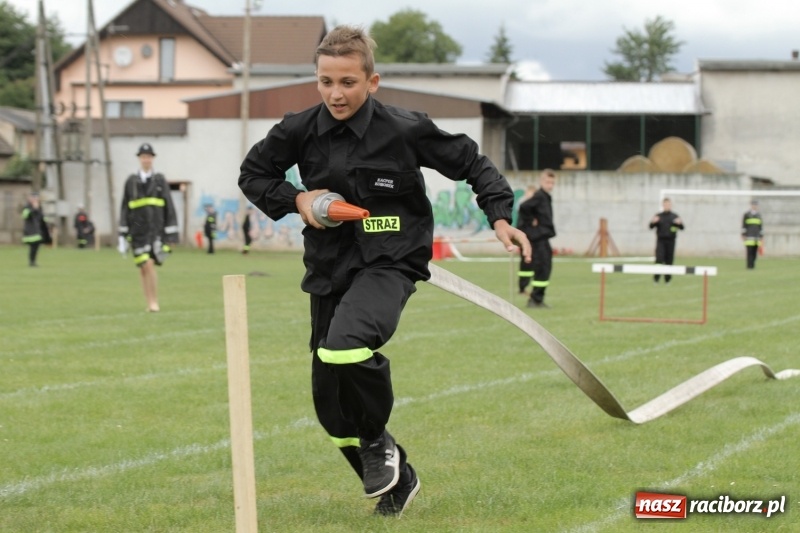 Zdjęcie w galerii na portalu naszraciborz.pl: Samborowice rywalizowały same ze sobą. Wynik pierwszej drużyny poniżej setki! wiadomości z regionu