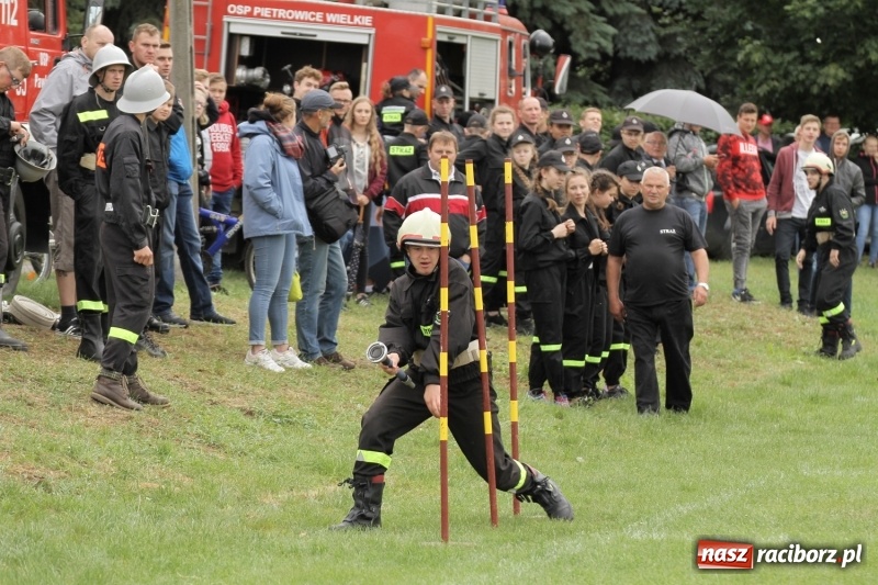 Zdjęcie w galerii na portalu naszraciborz.pl: Samborowice rywalizowały same ze sobą. Wynik pierwszej drużyny poniżej setki! wiadomości z regionu