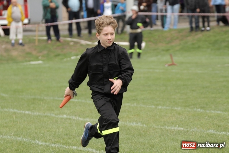 Zdjęcie w galerii na portalu naszraciborz.pl: Samborowice rywalizowały same ze sobą. Wynik pierwszej drużyny poniżej setki! wiadomości z regionu