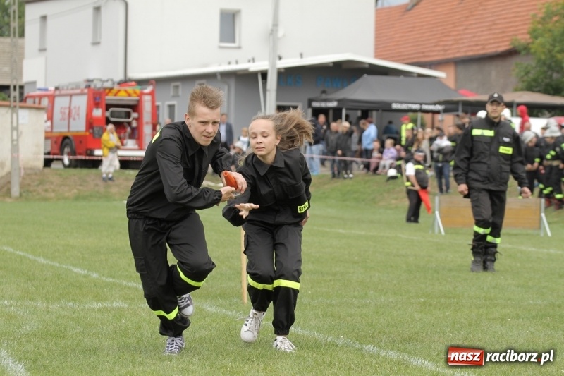Zdjęcie w galerii na portalu naszraciborz.pl: Samborowice rywalizowały same ze sobą. Wynik pierwszej drużyny poniżej setki! wiadomości z regionu