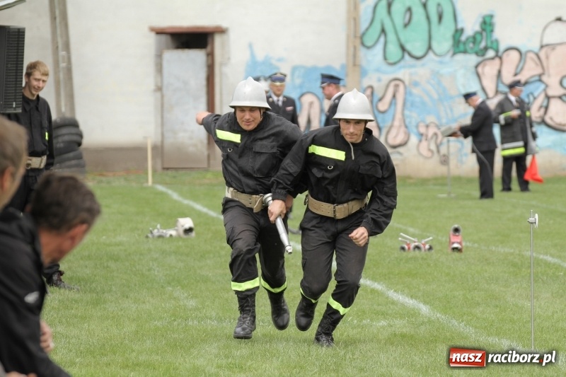 Zdjęcie w galerii na portalu naszraciborz.pl: Samborowice rywalizowały same ze sobą. Wynik pierwszej drużyny poniżej setki! wiadomości z regionu