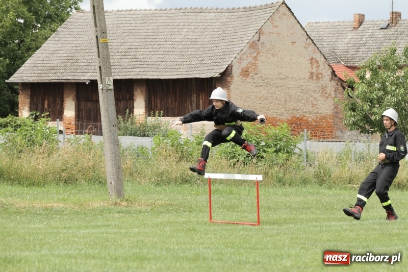 Zdjęcie w galerii na portalu naszraciborz.pl: Samborowice rywalizowały same ze sobą. Wynik pierwszej drużyny poniżej setki! wiadomości z regionu