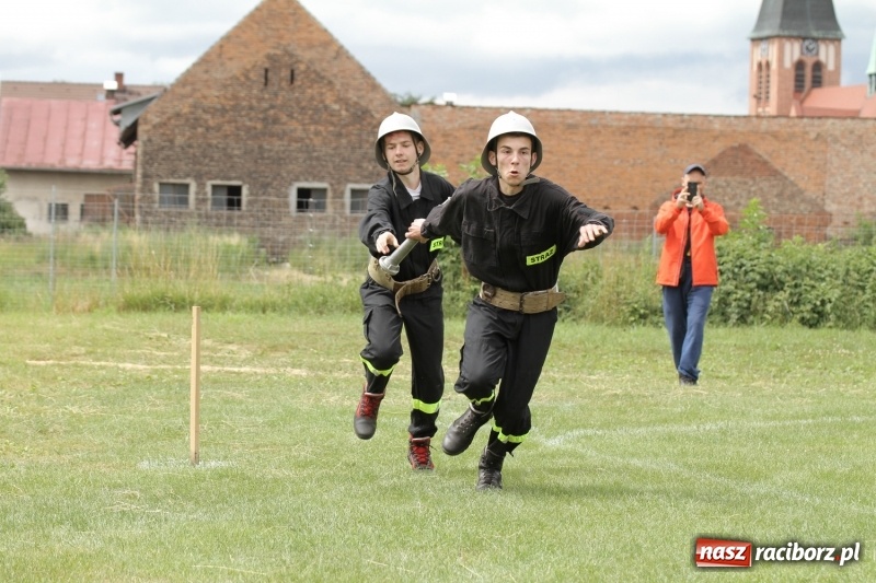 Zdjęcie w galerii na portalu naszraciborz.pl: Samborowice rywalizowały same ze sobą. Wynik pierwszej drużyny poniżej setki! wiadomości z regionu