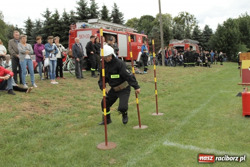 Zdjęcie w galerii na portalu naszraciborz.pl: Samborowice rywalizowały same ze sobą. Wynik pierwszej drużyny poniżej setki! wiadomości z regionu