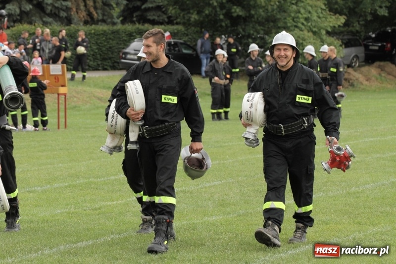 Zdjęcie w galerii na portalu naszraciborz.pl: Samborowice rywalizowały same ze sobą. Wynik pierwszej drużyny poniżej setki! wiadomości z regionu