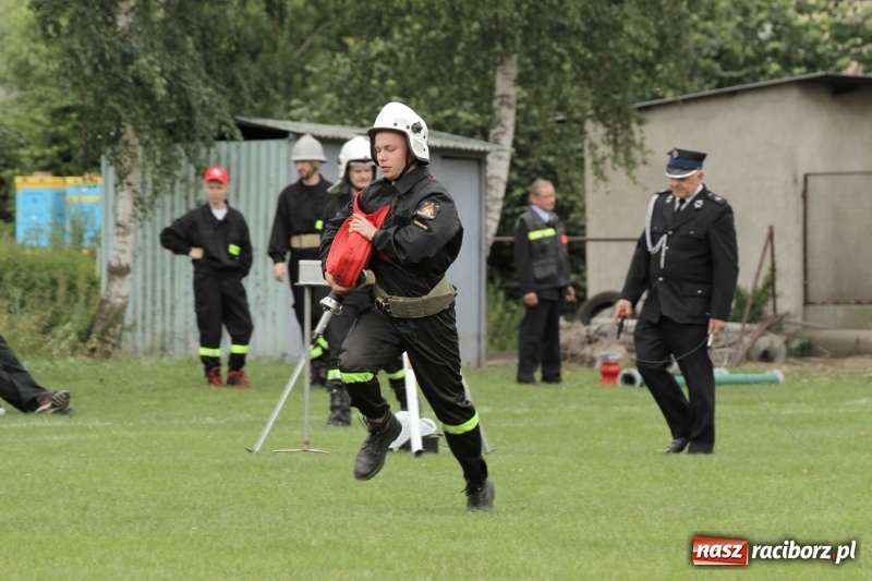 Zdjęcie w galerii na portalu naszraciborz.pl: Samborowice rywalizowały same ze sobą. Wynik pierwszej drużyny poniżej setki! wiadomości z regionu