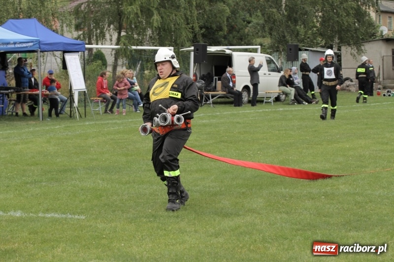 Zdjęcie w galerii na portalu naszraciborz.pl: Samborowice rywalizowały same ze sobą. Wynik pierwszej drużyny poniżej setki! wiadomości z regionu