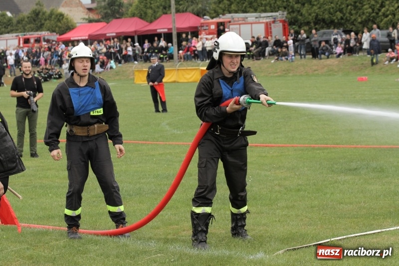 Zdjęcie w galerii na portalu naszraciborz.pl: Samborowice rywalizowały same ze sobą. Wynik pierwszej drużyny poniżej setki! wiadomości z regionu
