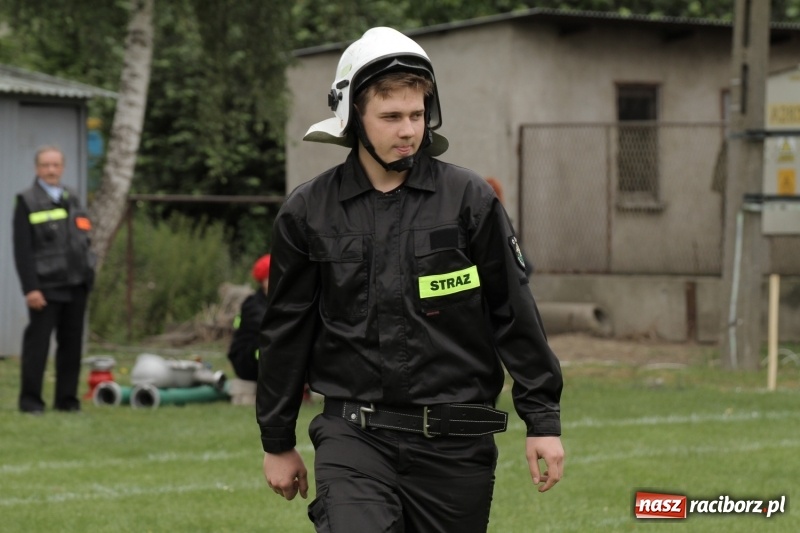 Zdjęcie w galerii na portalu naszraciborz.pl: Samborowice rywalizowały same ze sobą. Wynik pierwszej drużyny poniżej setki! wiadomości z regionu