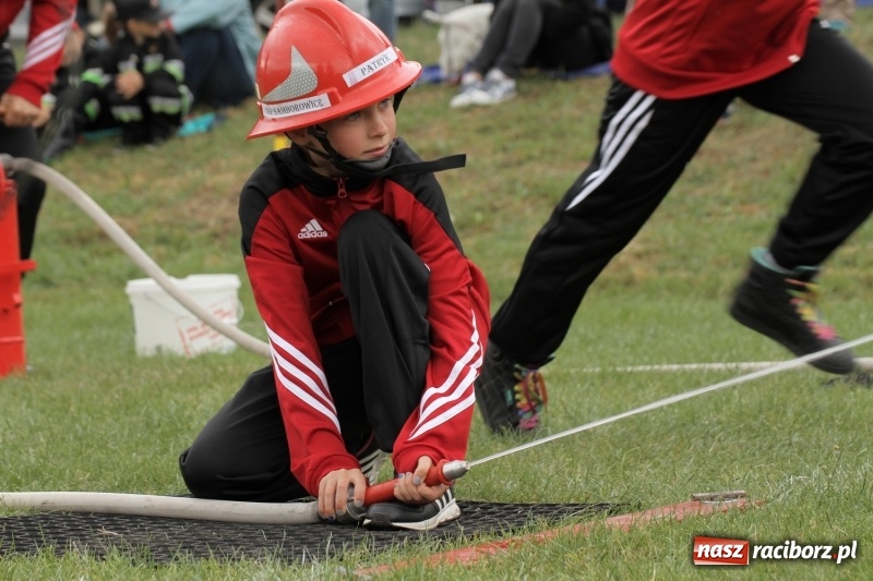 Zdjęcie w galerii na portalu naszraciborz.pl: Samborowice rywalizowały same ze sobą. Wynik pierwszej drużyny poniżej setki! wiadomości z regionu