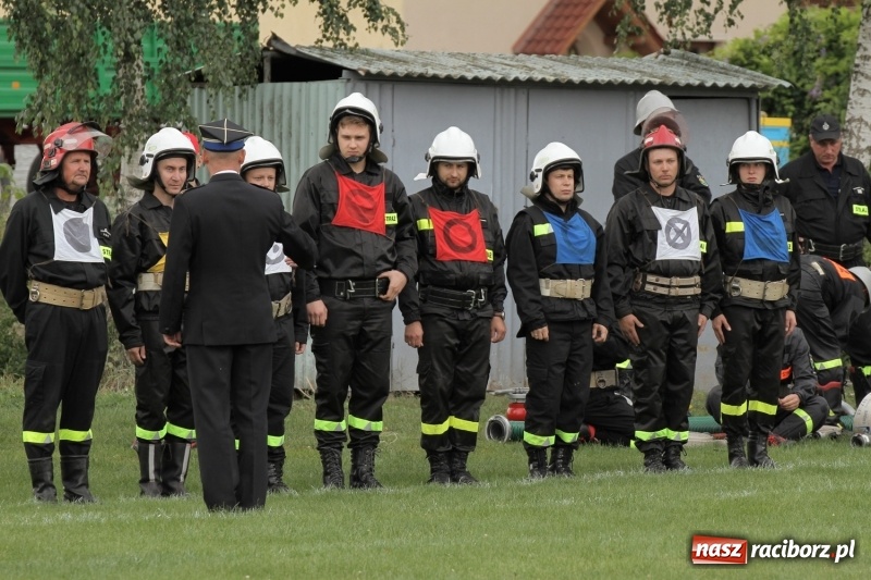 Zdjęcie w galerii na portalu naszraciborz.pl: Samborowice rywalizowały same ze sobą. Wynik pierwszej drużyny poniżej setki! wiadomości z regionu