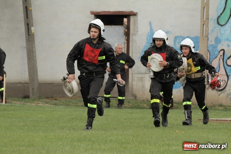 Zdjęcie w galerii na portalu naszraciborz.pl: Samborowice rywalizowały same ze sobą. Wynik pierwszej drużyny poniżej setki! wiadomości z regionu