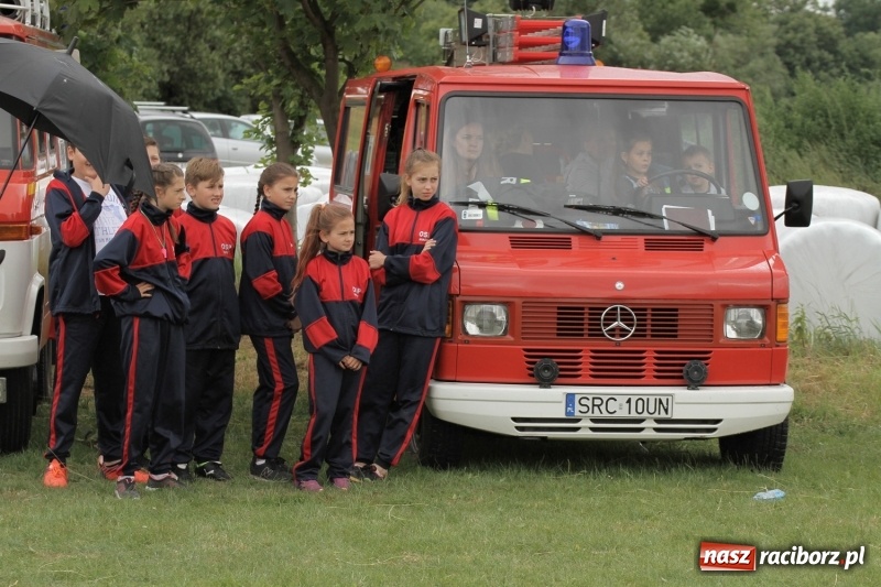 Zdjęcie w galerii na portalu naszraciborz.pl: Samborowice rywalizowały same ze sobą. Wynik pierwszej drużyny poniżej setki! wiadomości z regionu