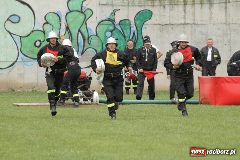 Zdjęcie w galerii na portalu naszraciborz.pl: Samborowice rywalizowały same ze sobą. Wynik pierwszej drużyny poniżej setki! wiadomości z regionu