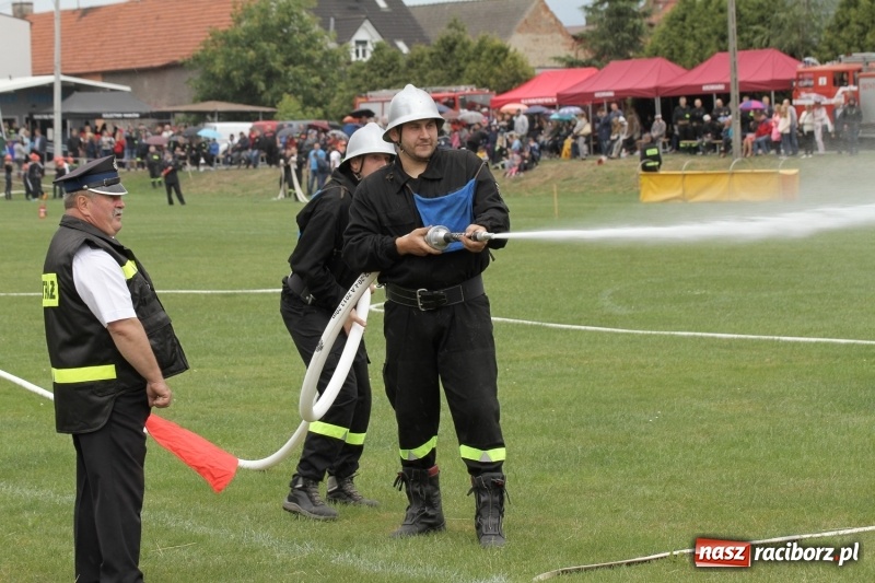 Zdjęcie w galerii na portalu naszraciborz.pl: Samborowice rywalizowały same ze sobą. Wynik pierwszej drużyny poniżej setki! wiadomości z regionu