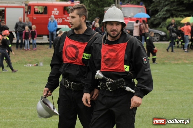 Zdjęcie w galerii na portalu naszraciborz.pl: Samborowice rywalizowały same ze sobą. Wynik pierwszej drużyny poniżej setki! wiadomości z regionu
