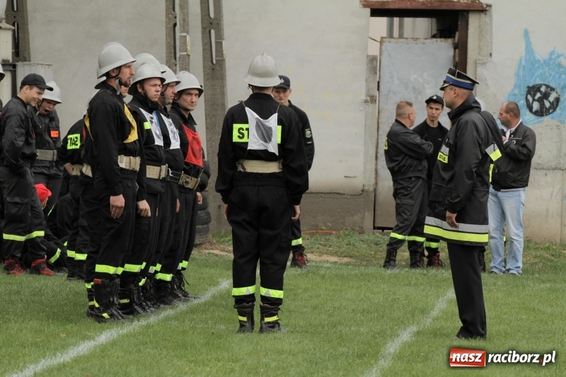 Zdjęcie w galerii na portalu naszraciborz.pl: Samborowice rywalizowały same ze sobą. Wynik pierwszej drużyny poniżej setki! wiadomości z regionu