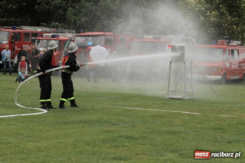 Zdjęcie w galerii na portalu naszraciborz.pl: Samborowice rywalizowały same ze sobą. Wynik pierwszej drużyny poniżej setki! wiadomości z regionu