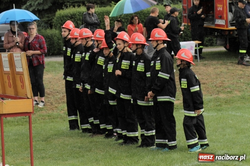 Zdjęcie w galerii na portalu naszraciborz.pl: Samborowice rywalizowały same ze sobą. Wynik pierwszej drużyny poniżej setki! wiadomości z regionu
