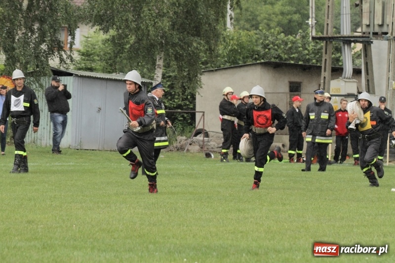 Zdjęcie w galerii na portalu naszraciborz.pl: Samborowice rywalizowały same ze sobą. Wynik pierwszej drużyny poniżej setki! wiadomości z regionu