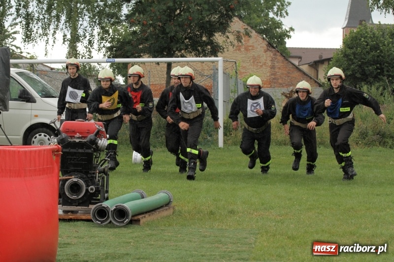 Zdjęcie w galerii na portalu naszraciborz.pl: Samborowice rywalizowały same ze sobą. Wynik pierwszej drużyny poniżej setki! wiadomości z regionu