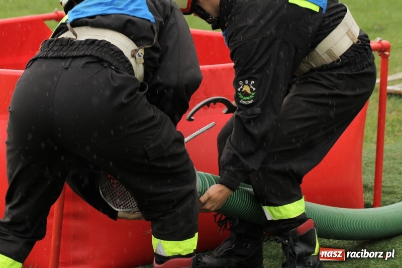 Zdjęcie w galerii na portalu naszraciborz.pl: Samborowice rywalizowały same ze sobą. Wynik pierwszej drużyny poniżej setki! wiadomości z regionu